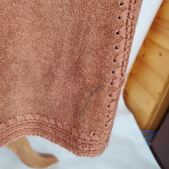 ✌️Vintage✌️1970's Leather/Suede and Crochet Vest and Skirt Set Festival Size S - Picture 16 of 17